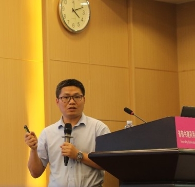 乐动平台官网创新论坛第一千五百二十九讲：二氧化碳还原分子催化剂