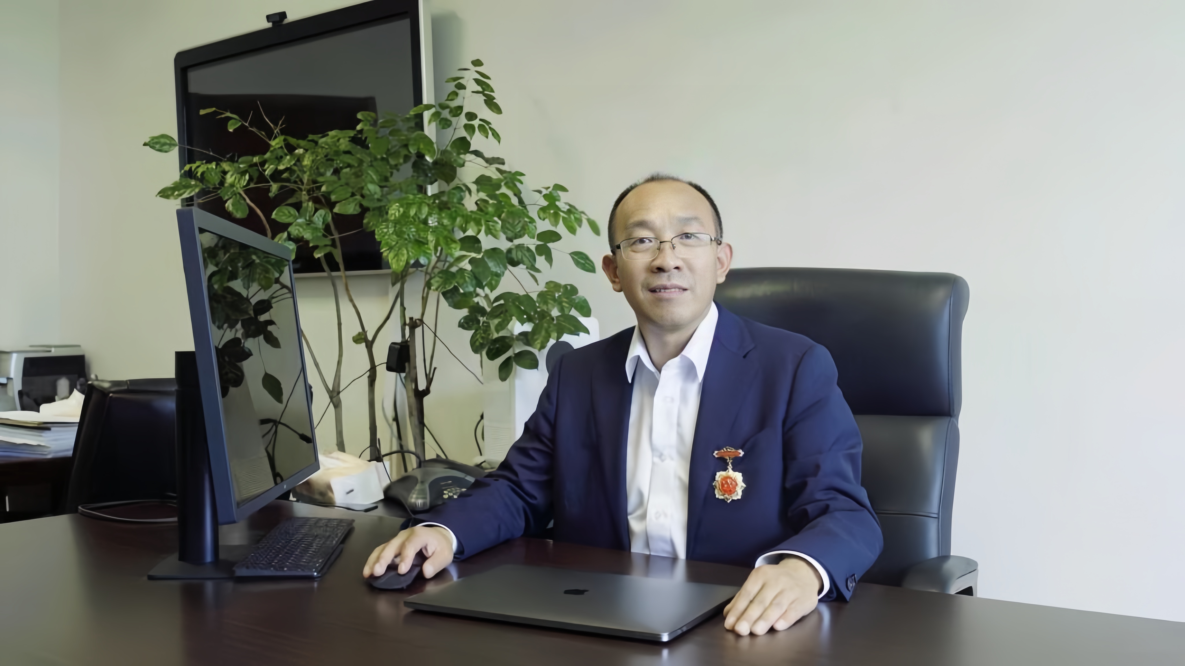 乐动平台官网创新论坛第一千四百八十五讲：金属-有机限域结构可控组装与拟酶催化