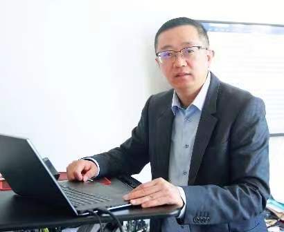 乐动平台官网创新论坛第一千三百九十一讲：从团簇的结构优化、逆向设计到团簇组装的能带调控