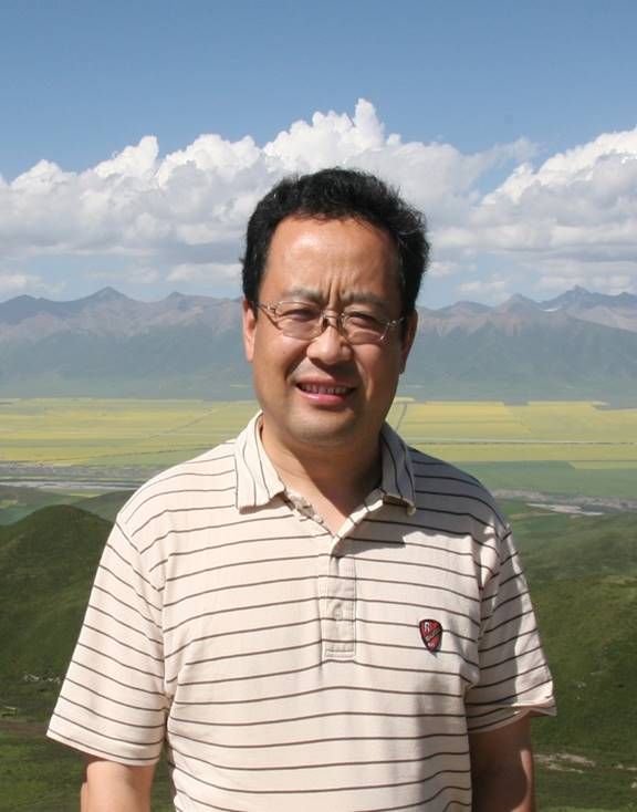 乐动平台官网创新论坛第六百三十九讲（“弘扬爱国奋斗精神、建功立业新时代”系列活动)：“三极”关联性变化及其风险分析