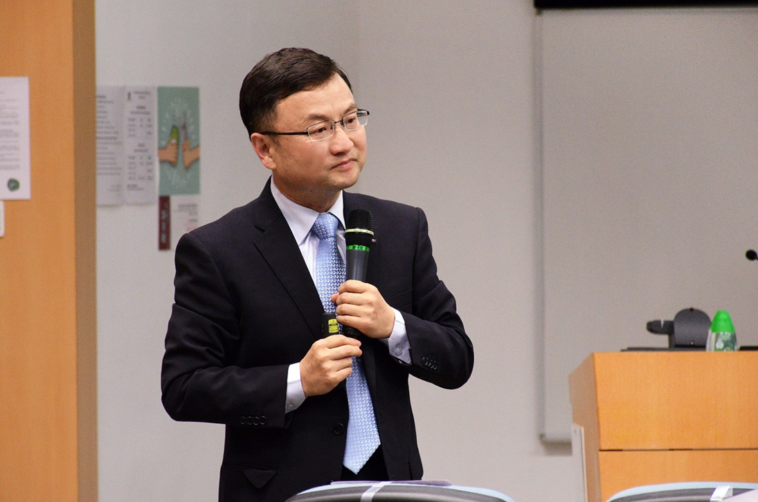 乐动平台官网创新论坛第一千五百四十二讲：Organometallic Macrocycles, Catenanes and Their Application