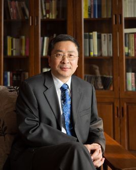 乐动平台官网校庆117周年人文社科高端讲座暨“名家讲坛”：政治经济学批判的历史唯物主义基础