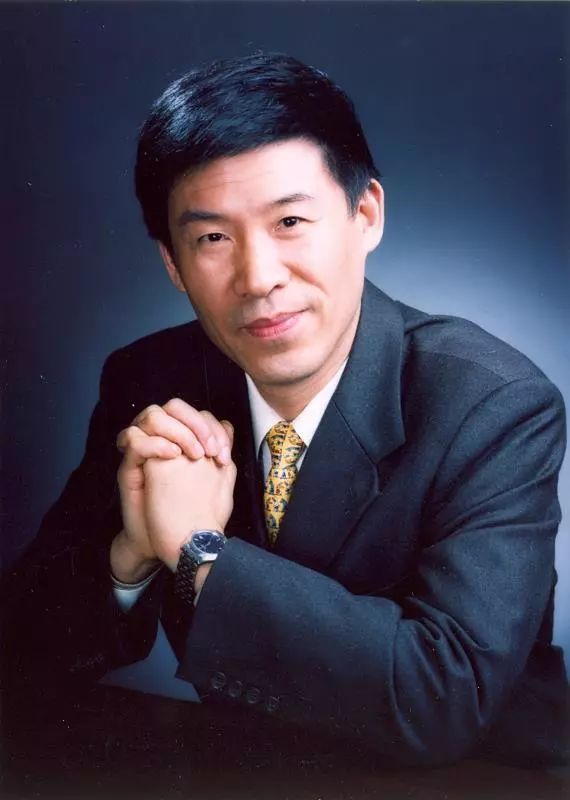 乐动平台官网创新论坛第一千五百七十五讲：从高斯猜想到范迪维尔猜想