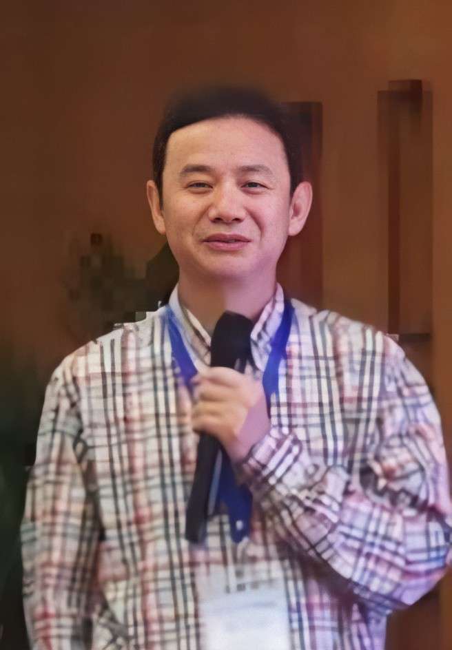 乐动平台官网创新论坛第九百五十四讲： Entropy and Emergency of topological Dynamical Systems 