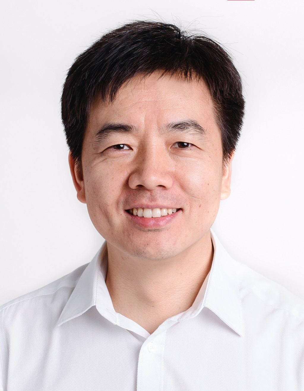 乐动平台官网创新论坛第七百零六讲（“弘扬爱国奋斗精神、建功立业新时代”系列活动)：PerovLight: Perovskite Materials for Emergent Nanophotonics and Polaritonics